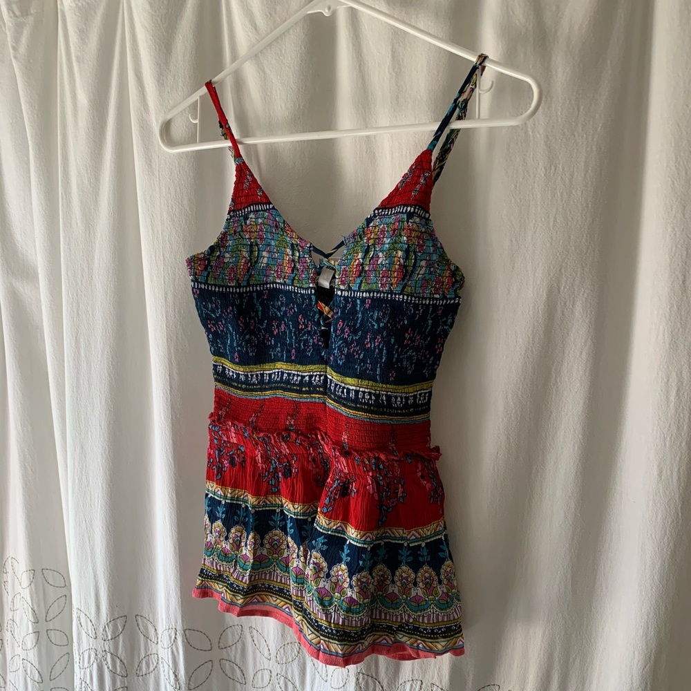 Strapy tank top - Picture 2 of 3